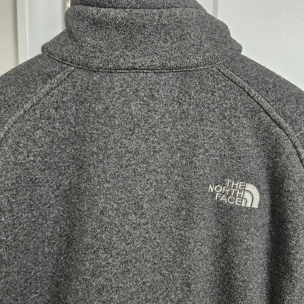 The North Face Mens Gray Full Zip Fleece Jacket Size Medium Pockets Logo Outdoor